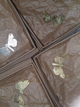 Φόρτωση εικόνας στο εργαλείο προβολής Συλλογής, Butterfly necklace